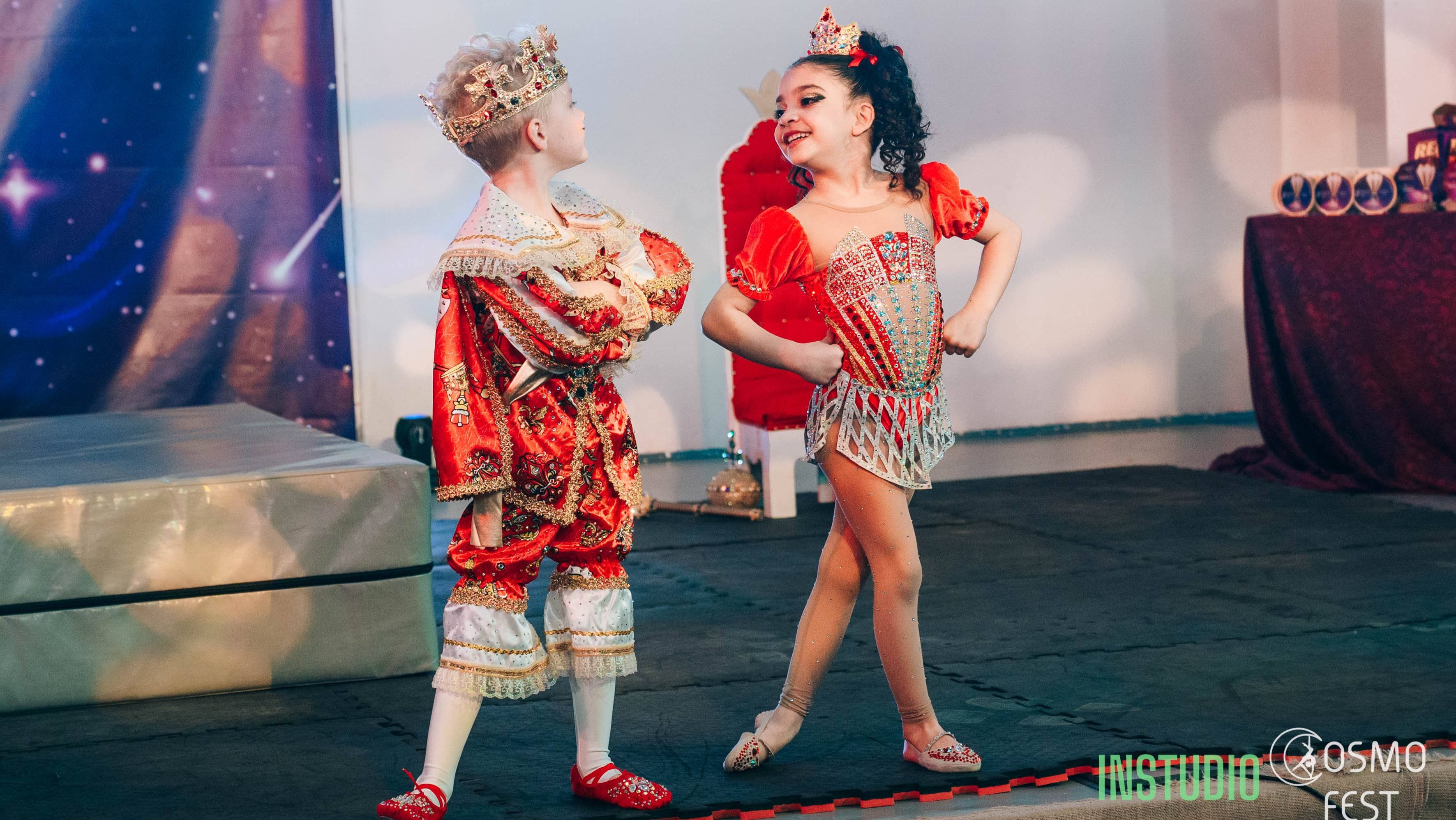 ЭТНОМИР Космофест г. Калуга Приходько Мирон 5 лет Баласян Каролина 6 лет