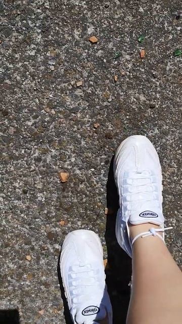 Кроссовки Nike Air Max смотреть онлайн