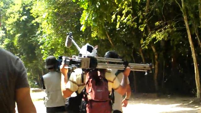 Съёмки телевизионной передачи в Ангкоре смотреть онлайн