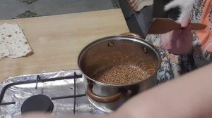 шашлык.  пирог с творогом из лаваша.  гречка и салат