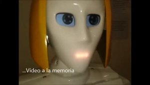 Общение с роботом Кики - очень милая робо-барышня