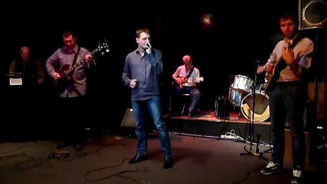 Группа "Эвергрины" (я-на бас-гитаре) -16.04.2017 - Фестиваль блюза - песня Ты или я (Маш. времени)- смотреть онлайн