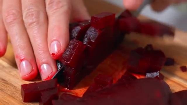 Салат со свеклой, лучше винегрета очень вкусный, простой и быстрый рецепт