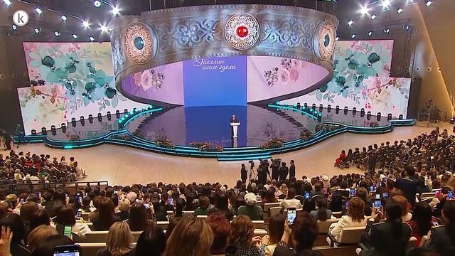 Президент принял участие в торжественном мероприятии, посвященном Международному женскому дню смотреть онлайн