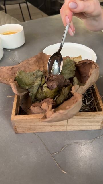 Щека в глине — "Тотем охоты" за 950 ₽ в ресторане «Эхо» #ресторан #горячееблюдо #мясо #food смотреть онлайн