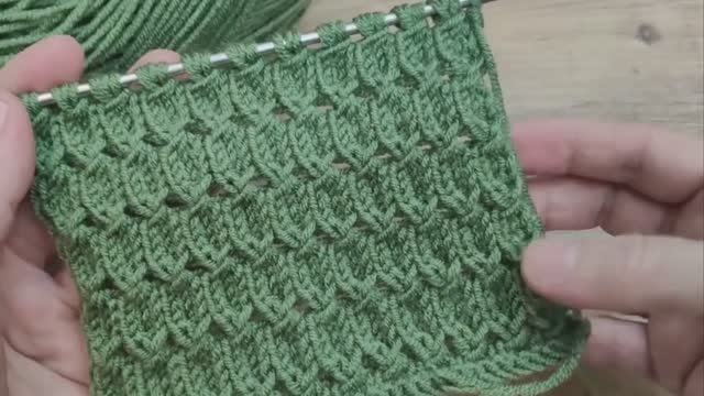 Интересный_рельефный_узор_спицами