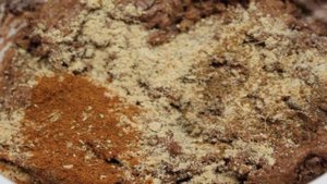 Шоколадные пряники посыпанные кокосовой стружкой