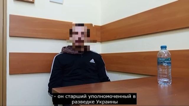 ⚡🇷🇺 Бойцы ФСБ задержали румынского шпиона, который собирал информацию о ВС РФ для ГУР украины*. смотреть онлайн