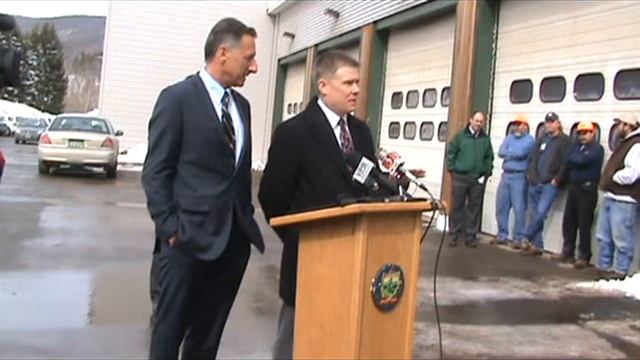 More questions about security, vacation смотреть онлайн