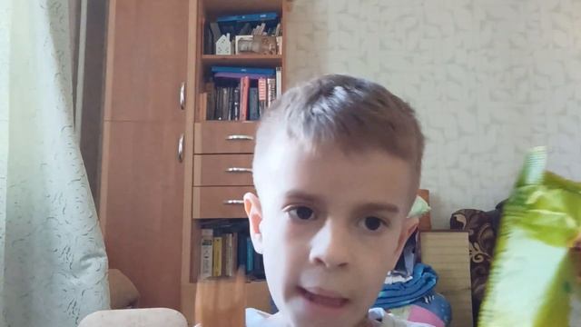 Яблочные чипсы и фруктовые батончики смотреть онлайн