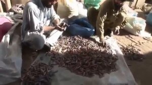 Самый большой оружейный рынок Пакистана