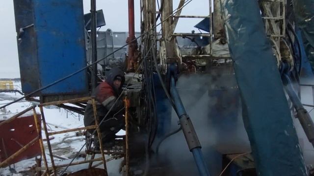 Выходные закончились, поехал на работу смотреть онлайн