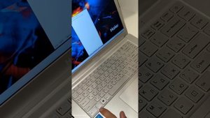 Не работает 0, ноль и половина клавиатуры на ноутбуке. несу его в м.видео