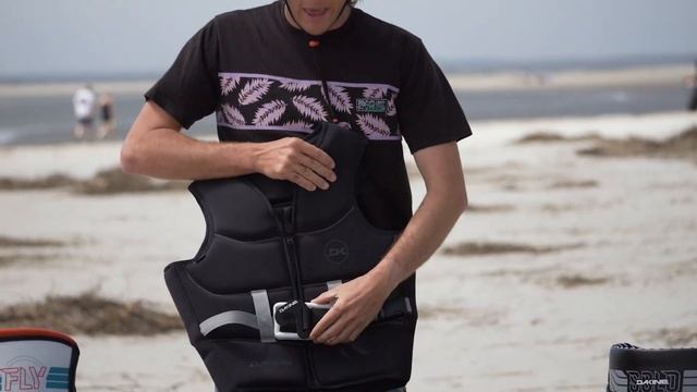2023 Dakine Shock Wing vest