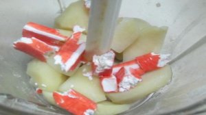 Овощной мильфей из капусты картофеля и крабовых палочек