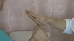 пассивная гимнастика для лучезапястного сустава