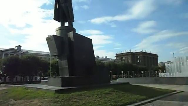 Санкт-Петербург...площадь Ленина...начало августа 2019...памятник Ленину