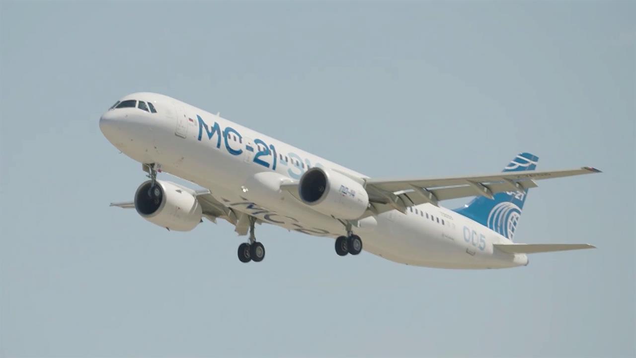 Опытный образец среднемагистрального МС-21 с новейшими российскими системами совершил первый полет
