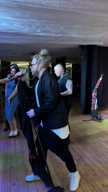 Поём в унисон 🔋🔋🔋 смотреть онлайн