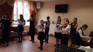 Шире круг. А.Экимян