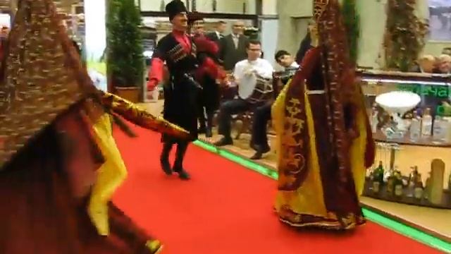 Агропромышленная выставка Золотая осень 2009 (6 смотреть онлайн