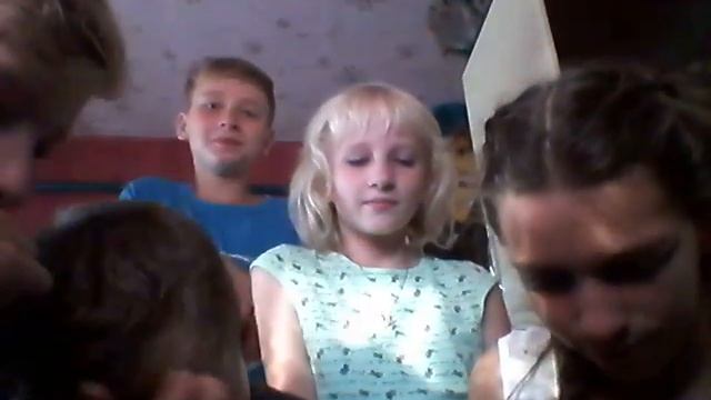 Пробуем вкусняшки с дня рождения смотреть онлайн