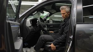 Для ТЕХ, кто ХОЧЕТ ВЫЖАТЬ МАКСИМУМ ИЗ ПИКАПА Обзор Toyota Tundra Platinum TRD Offroad