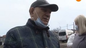 В Ейске Чижов медикл центра не рассказал министру как вырубили деревья занесенные в красную книгу.