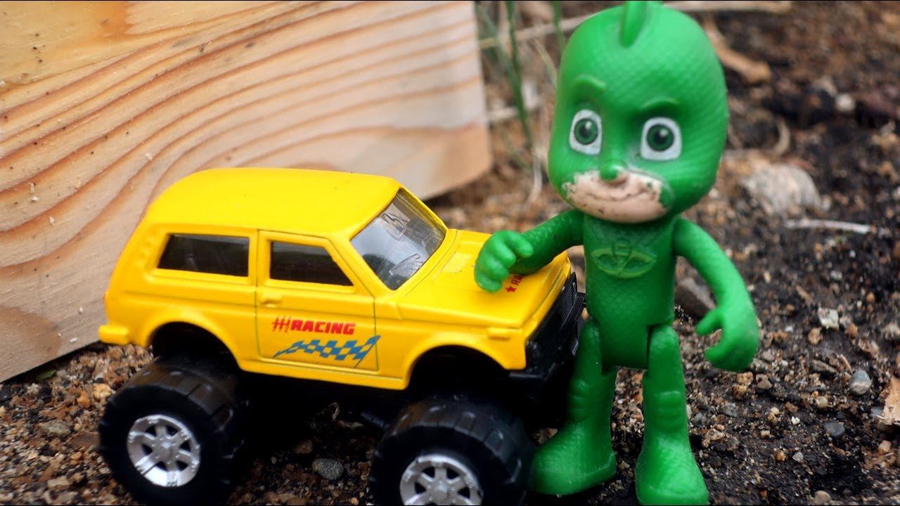 Машинки для детей. Учим цвета с Героями в масках и машинками смотреть онлайн