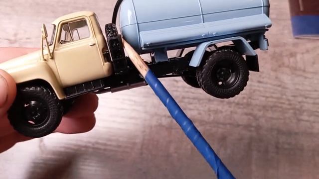 обзор на коллекционную модель Газ 53.Арзамасский чистильщик смотреть онлайн