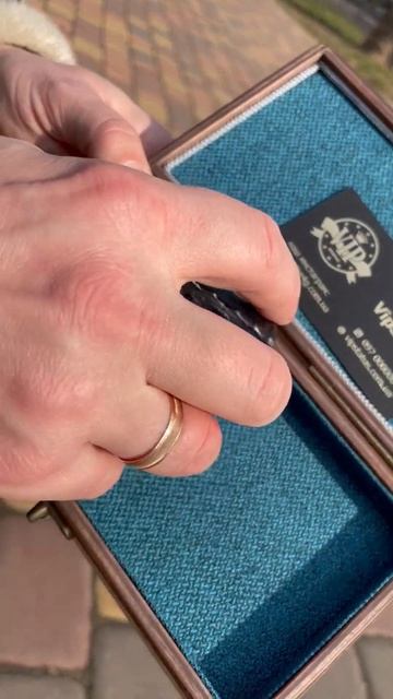 Эксклюзивный зажим для купюр ручной работы Premium Crocodile выполнен из настоящей кожи крокодила смотреть онлайн