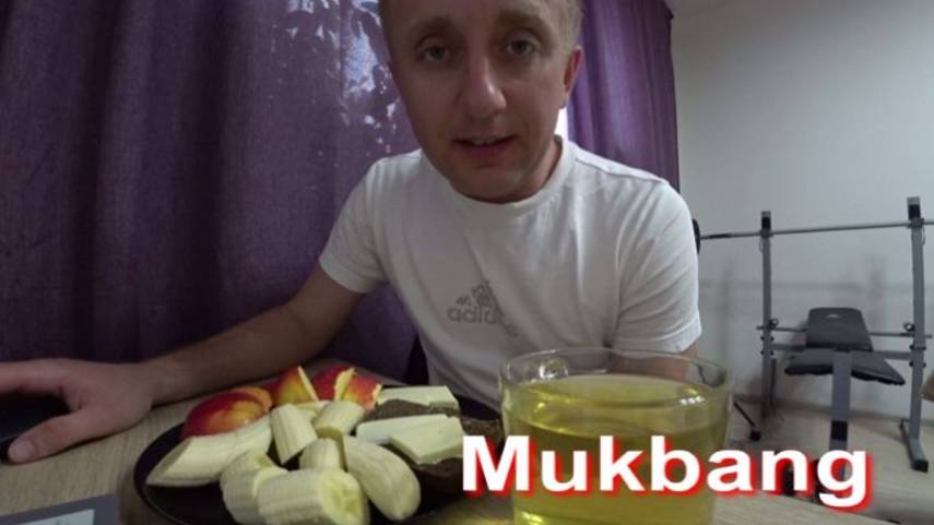 Мукбанг. Блогер врет и люди верят. Где элементарная логика, почему так?