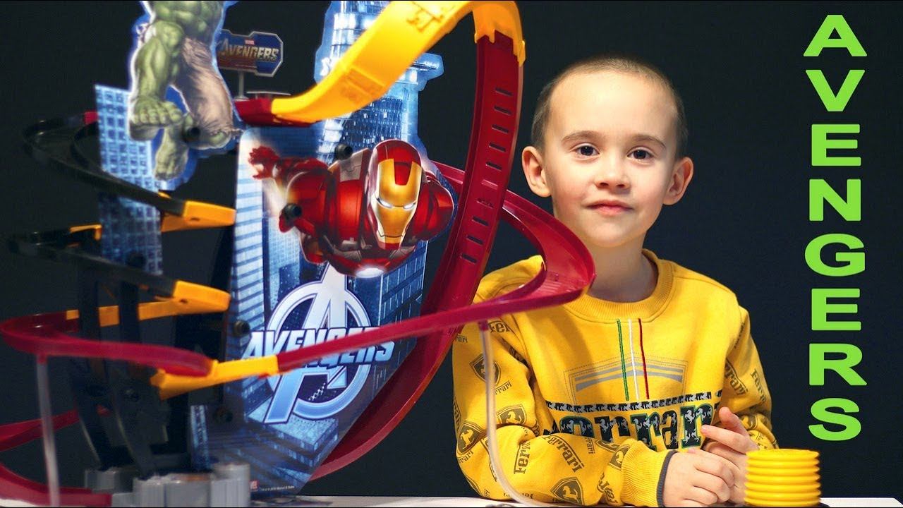 Гоночная трасса с супергероями от MARVEL. Обзор игрушек для мальчиков смотреть онлайн