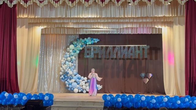Александра Азарова отчетный концерт танцевальной студии «Бриллиант»