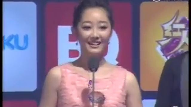 yang yang first award смотреть онлайн