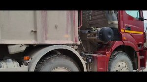 Самосвал КамАЗ 5042.