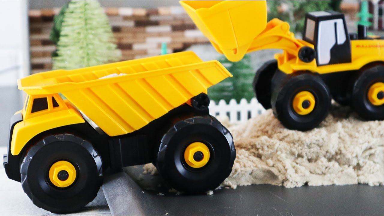 Машины и трактора для детей. Грузовики на карьере. Мультик про машины смотреть онлайн