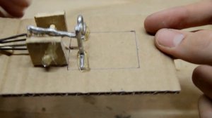 КАК СДЕЛАТЬ ДЕНЕЖНЫЙ ПИСТОЛЕТ ИЗ КАРТОНА | СТРЕЛЯЕТ ДЕ