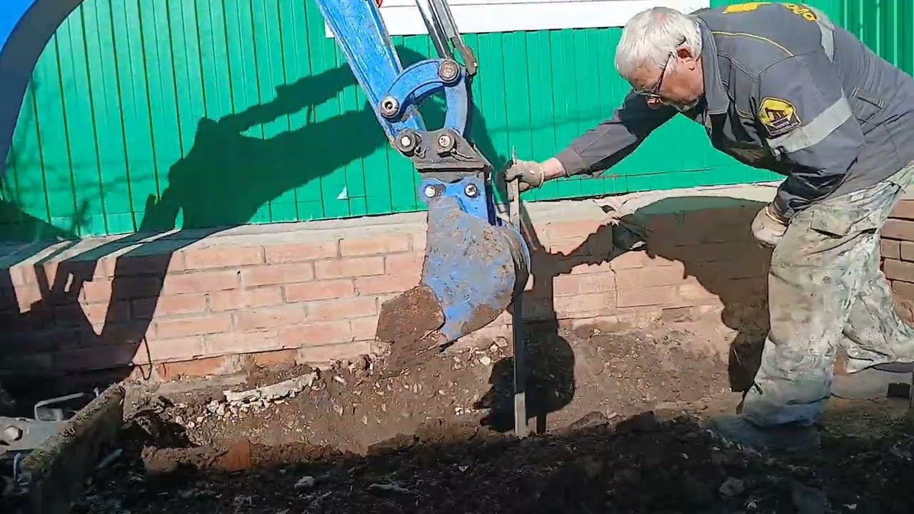 Канализация вплотную к дому в стесненных условиях