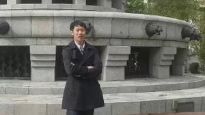 Послушайте! Владимир Маяковский, читает Линь Имин