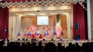 Александра Азарова и танцевальная студия «Бриллиант»
Матушка земля