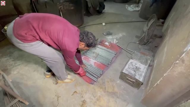 Процесс изготовления запчастей для мотоциклов.