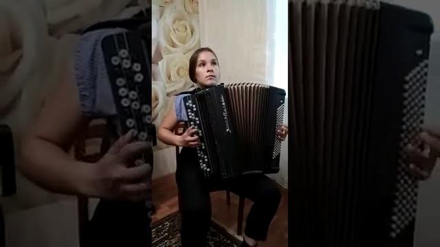 Иванова Анастасия.  РНП "Выйду на улицу " в обработке  О.Бурьян.