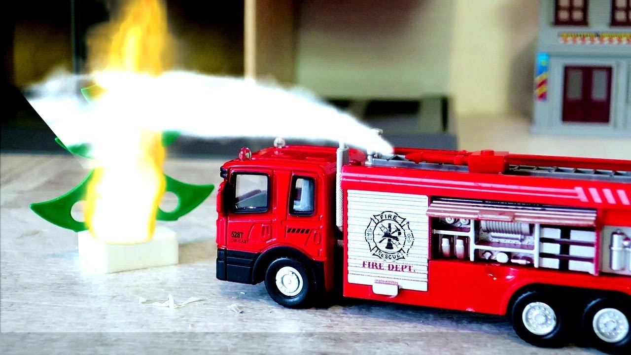Пожарная машина.Тест - драйв машины на пожаре. Игрушечные машины смотреть онлайн