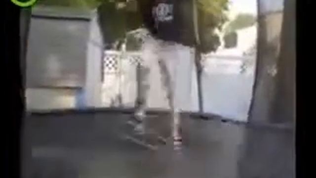 Вам будет смешно, но тем, кто в кадре, было не до смеха