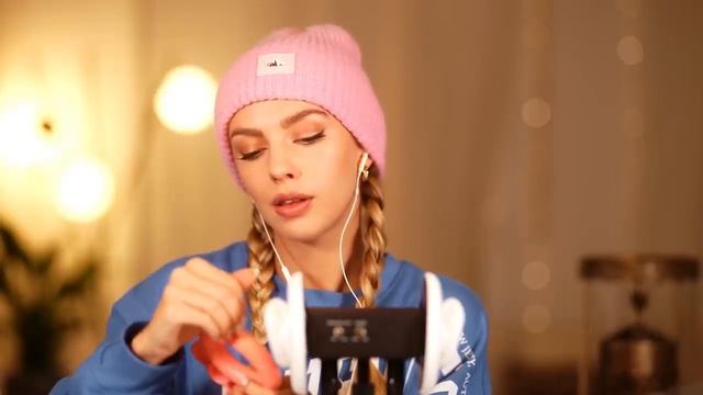 ALEXASMR. Близкий шёпот, движения рук, разнообразные предметы.