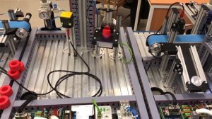 Мехатронная линия сборки деталей с RFID метками и MES системой