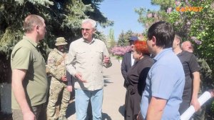 Губернатор Сергей Носов оценил ход ремонтных и восстановительных работ в Ждановке