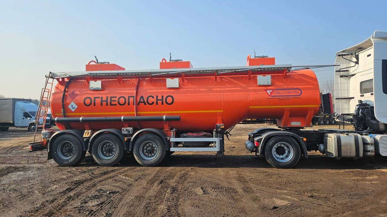 Продается Сеспель SF3328 Полуприцеп бензовоз бу