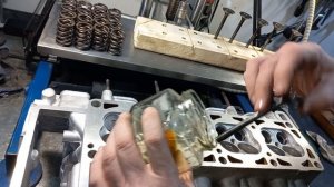 ☝️ Ремонт ГБЦ ЗМЗ 405 Е-2 просадка сёдел, просадка клапанов. Горят сёдла.